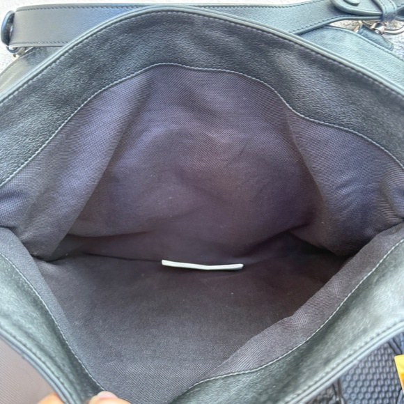 Gucci Sakai Be Green Calfskin Diagonal Stitched Medium Blondie Tote Black - Picture 9 of 14